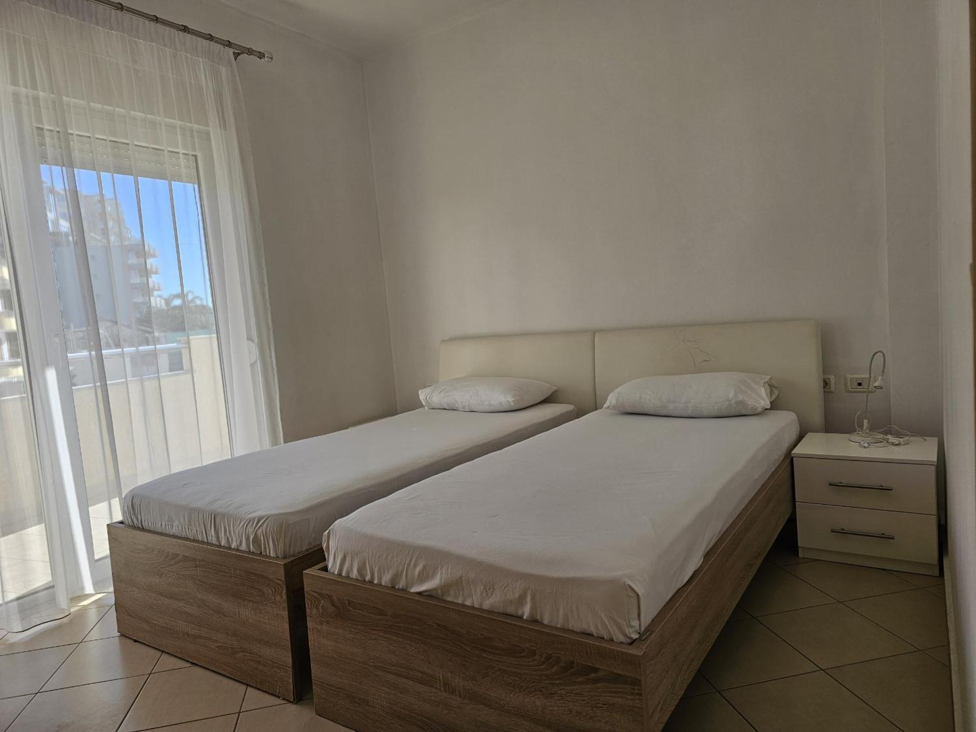 Svein Apartment Саранда Екстер'єр фото